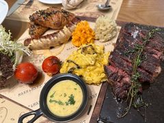 -Mark&Mars Restaurant