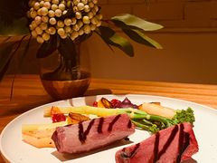 烤牛舌番茄菠萝辣椒浓缩黑醋-翠贝卡&Mama Kelly Brunch Coffee(河西店)