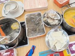 -杨老板·海鲜集市火锅·鲜切牛肉(中防万宝店)