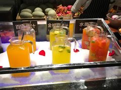 -领鲜活海鲜榴莲自助火锅(东门店)