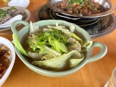 -大众跷脚牛肉馆·非遗传承单位(峨眉山店)