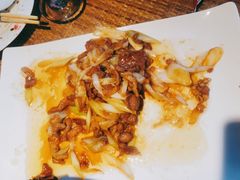 葱爆羊肉-渝信川菜 · 川味家常菜(长安店)