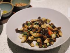 -半山腰·云南菜(侨福芳草地店)
