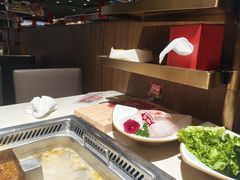 -海底捞火锅鲜切牛肉主题店(长寿路店)