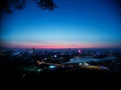 -紫金山山顶公园