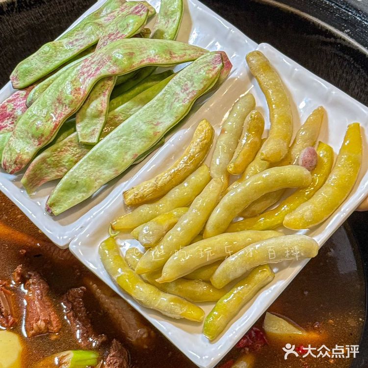 不用去东北!也能吃到地道东北铁锅炖…