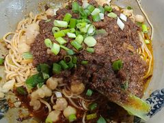 -丁丁猫重庆小面(徐州路店)