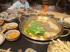 -顶顶汤火牛排火锅·经典铜锅涮肉