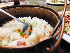 -老滇山寨•云南特色菜•地方菜•民族风情歌舞表演(金碧店)