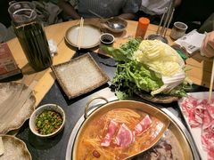 -顶顶汤火牛排火锅·经典铜锅涮肉