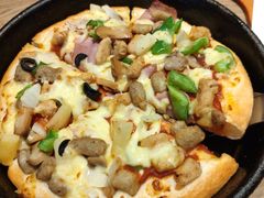 -必胜客(新中纬店)