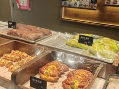 -红跑车蛋糕世界(网巾市店)