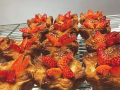 草莓可颂-面包与我Bread Or Me(长城汇店)