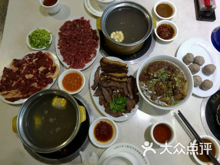 月眉湾牛肉火锅城(月眉湾酒楼)图片 - 第1张