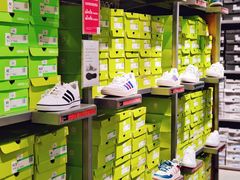 -王府井奥莱临潼小镇(临潼店)