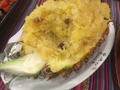 -香巴拉云南餐厅(华莱坞店)