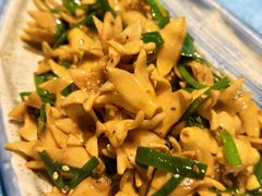 -香巴拉云南餐厅(华莱坞店)