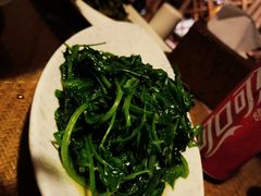清炒豌豆尖-渝信川菜(西单店)