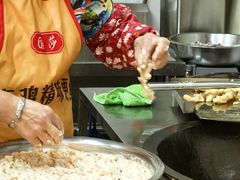 -肖炮现炸酥肉(解放碑店)