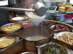 自助取餐区-湯太宗不翻湯