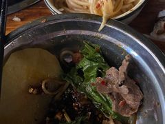 -黄利砖万峰林布依特色酸笋牛肉馆