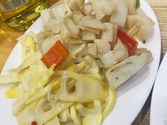 -雷祖芳老妈蹄花店