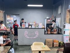 大堂-婉泰·特色小吃·舂鸡脚(告庄二店)