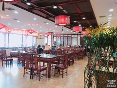 大堂-那家老院子东北菜·饺子·小鸡炖蘑菇(艳华街店)