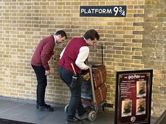 -九又四分之三站台