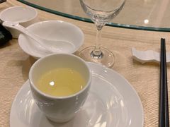 -河畔春天时尚餐厅