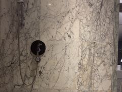 -上海虹桥西郊假日酒店