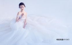 唯美浪漫-巴黎婚纱摄影工作室