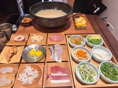 -银米·云南传统过桥米线(双廊黑金冠店)