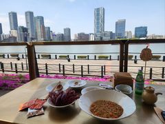-蟹家大院 · 独揽江景(滨江店)