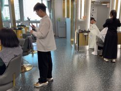 -即型男士理发工作室