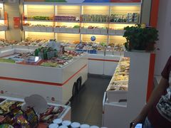 -来伊份(瑞虹天地瑞虹坊店)