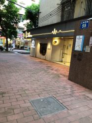 -苏豪路易士·嘉玛发廊