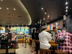 大堂-星巴克臻选(广州太古汇店)