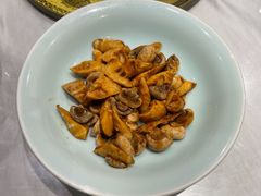 春筍燒口蘑-京味斋·北京烤鸭(北京南站洋桥店)