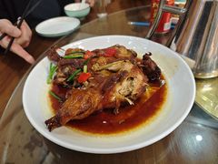 -芦茨金富饭庄·25年老字号·专做稻草鸡