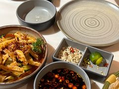 -喃喃椰·糟粕醋·椰子鸡火锅(七堡花园店)