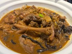 溜达鸡炖蘑菇-李记饺子·熏酱东北菜(欢乐谷店)