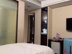 -郑州粤海酒店(郑州二七广场店)