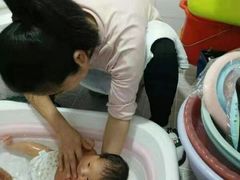 -爱月宝月嫂·育儿嫂(哈尔滨总店)