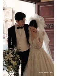 -雪中彩影婚纱摄影·微光艺术中心