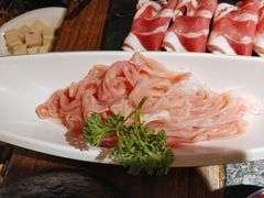 -老牌坊云南鱼豆花火锅(哈西万达店)