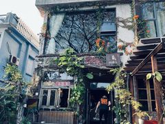 -城墙外BAR
