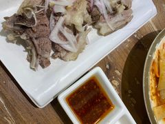 -清真·玛丽亚新疆菜主题餐厅(浙江中路店)