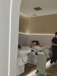 -丝域养发馆