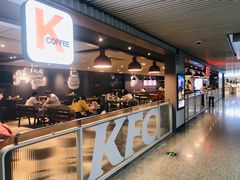 -肯德基(成都机场T2到达精选店)